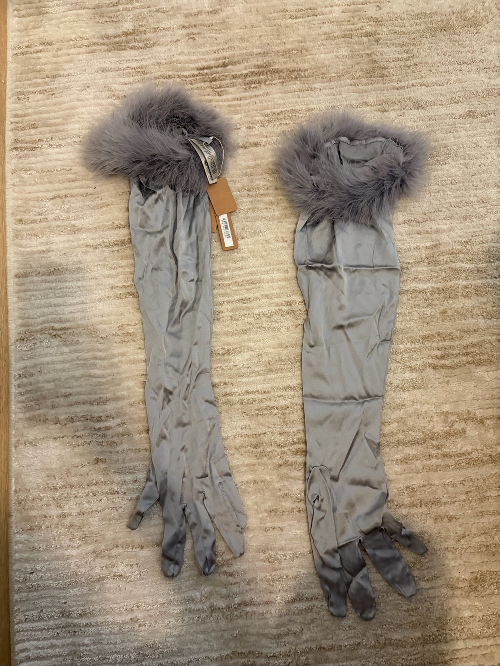 SKIMS Gray Faux Fur Trim Opera Gloves